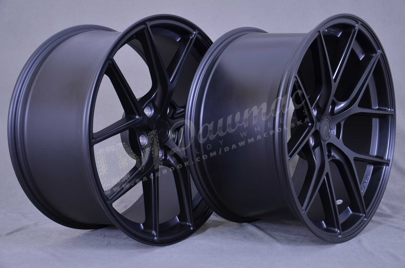 Japan Racing SL01 18" 8J ET20-40 + 9,5J ET25-ET38 BLANK Matt Black - obrazek 5