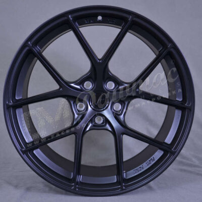 Japan Racing SL01 19" 10J ET20-ET40 BLANK Matt Black