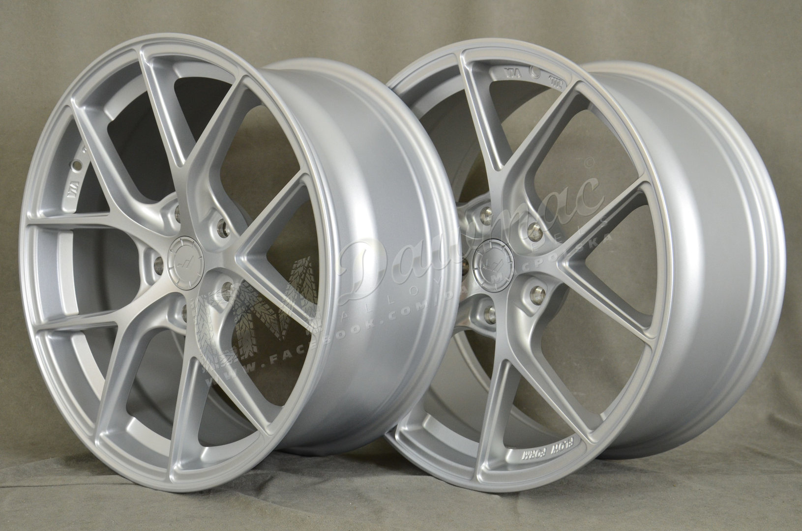 Japan Racing SL01 19" 8J ET20-ET40 + 9J ET20-ET51 BLANK Matt Silver - obrazek 5