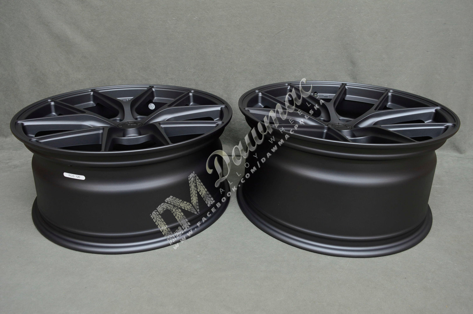 Japan Racing SL01 20" 10,5J ET15-ET54 + 12J ET0-ET40 BLANK Matt Gun Metal - obrazek 6