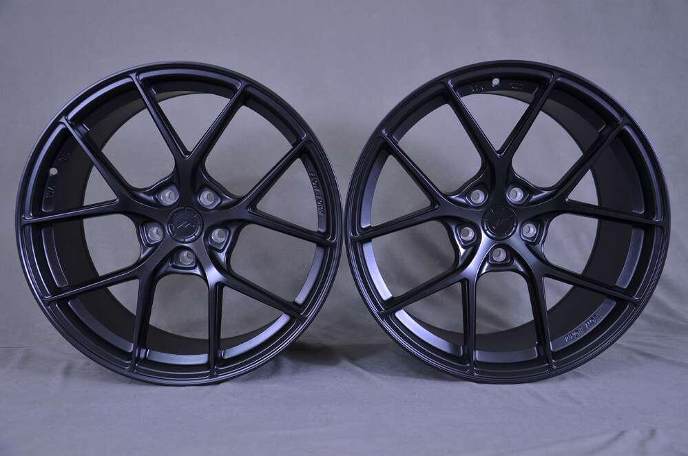 Japan Racing SL01 20" 8J ET20-ET40 + 9J ET20-ET51 BLANK Matt Black