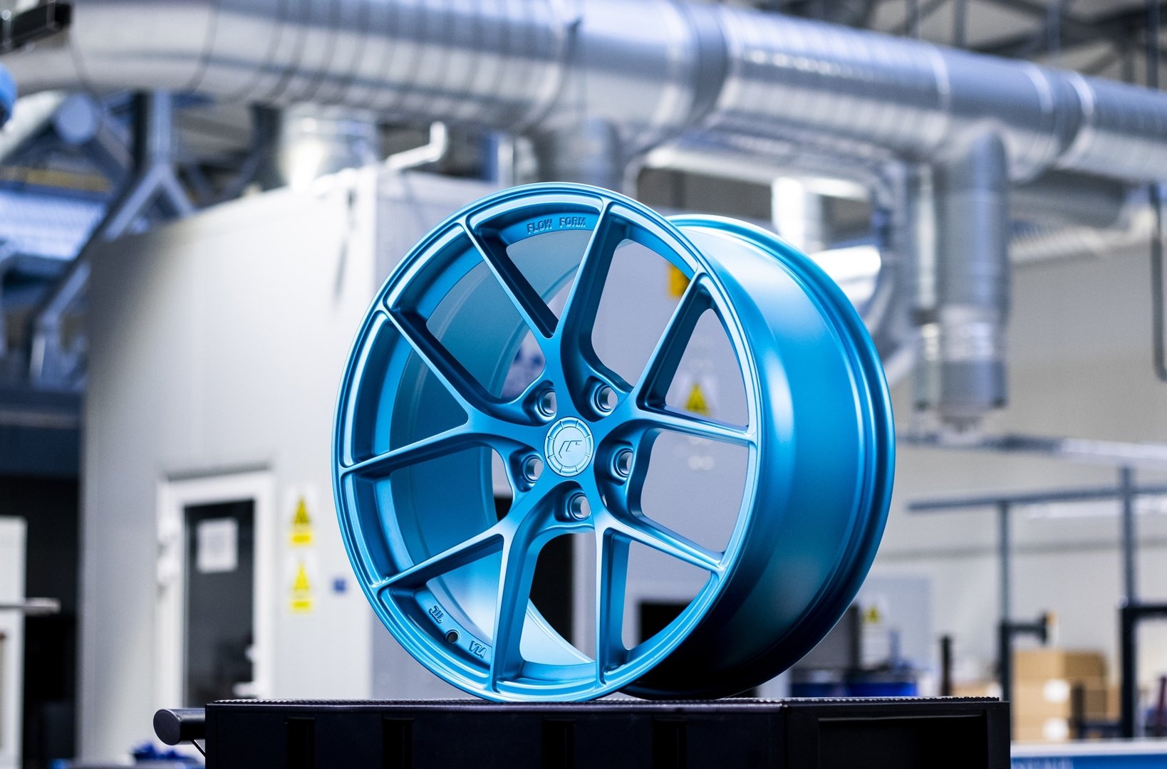 Japan Racing SL01 20" 9,5J ET15-ET42 + 10,5J ET15-ET54 BLANK Custom Finish - obrazek 4