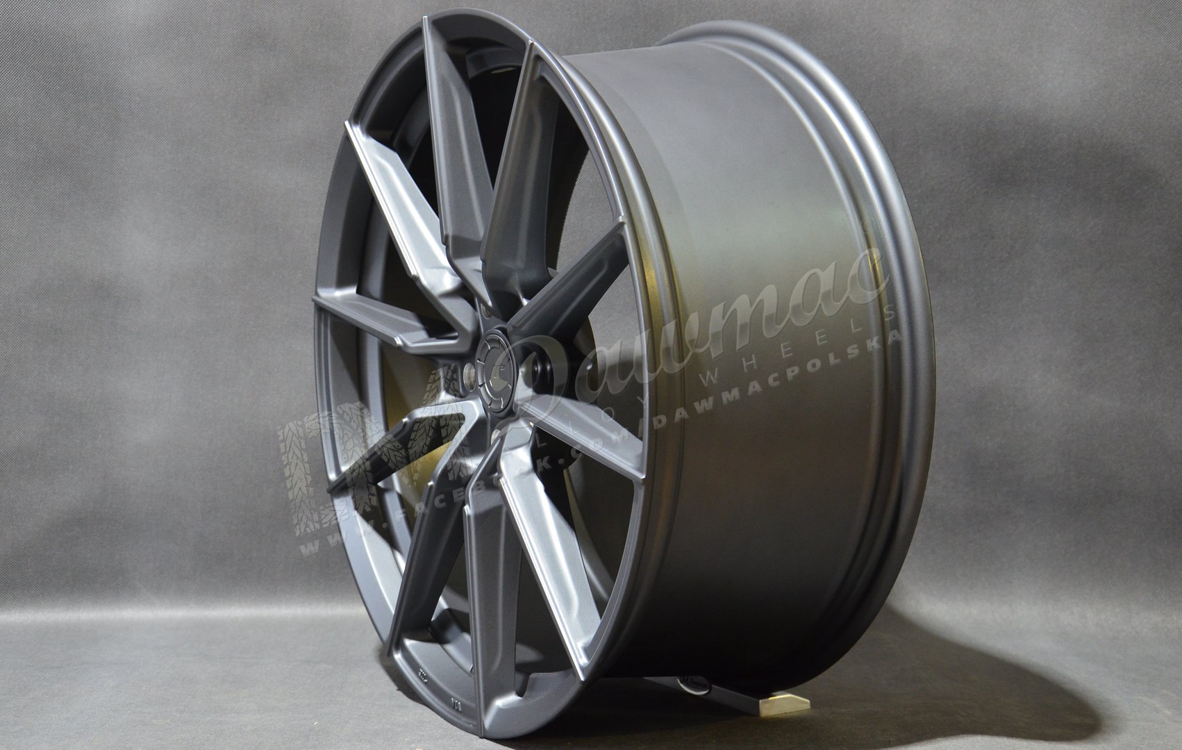 Japan Racing SL02 19" 9J ET20-ET51 + 10J ET20-ET51 BLANK Matt Gun Metal - obrazek 4