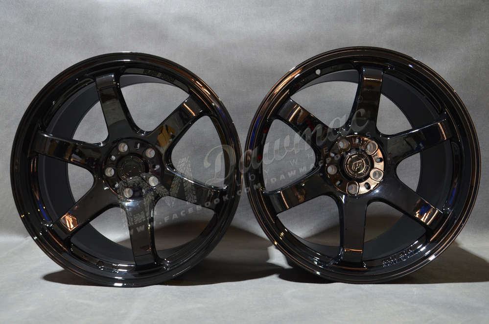 Japan Racing SL03 18" 9,5J ET20-ET38 + 10,5J ET15-ET40 BLANK Gloss Black