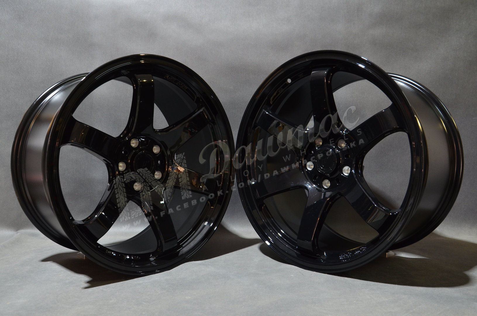 Japan Racing SL03 19" 9J ET20-ET45 + 10J ET15-ET40 BLANK Gloss Black - obrazek 3