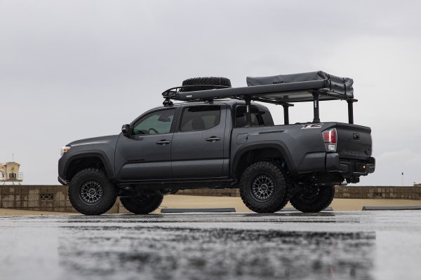 KMC KM719 17" 8,5J ET0 5x127 Satin Black With Gray Tint - obrazek 6