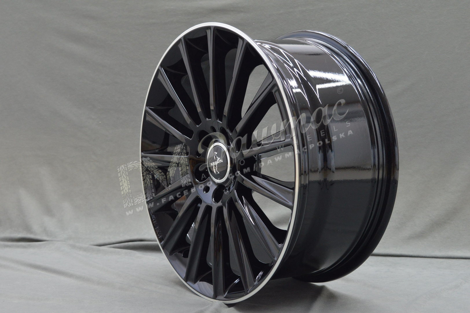 Keskin KT18 17" 7J ET38/ET48 5x112 Black Lip Polish - obrazek 3