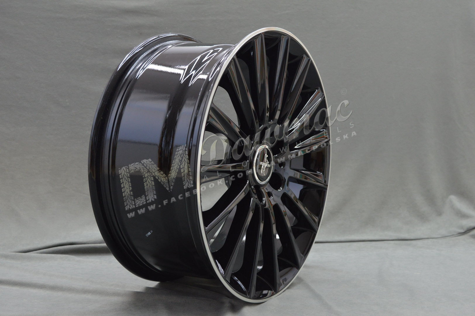 Keskin KT18 17" 7J ET38/ET48 5x112 Black Lip Polish - obrazek 4