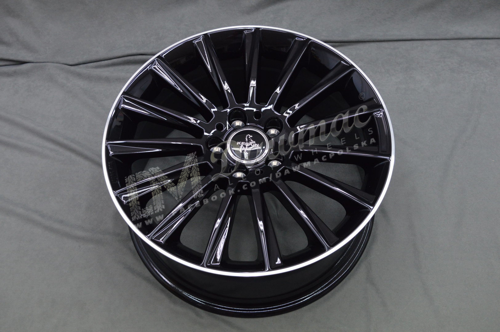 Keskin KT18 17" 7J ET38/ET48 5x112 Black Lip Polish - obrazek 5