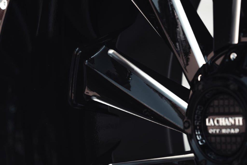 La Chanti LC-OF10 20" 12J ET-44 5x127/5x139,7 Gloss Black Milled - obrazek 8