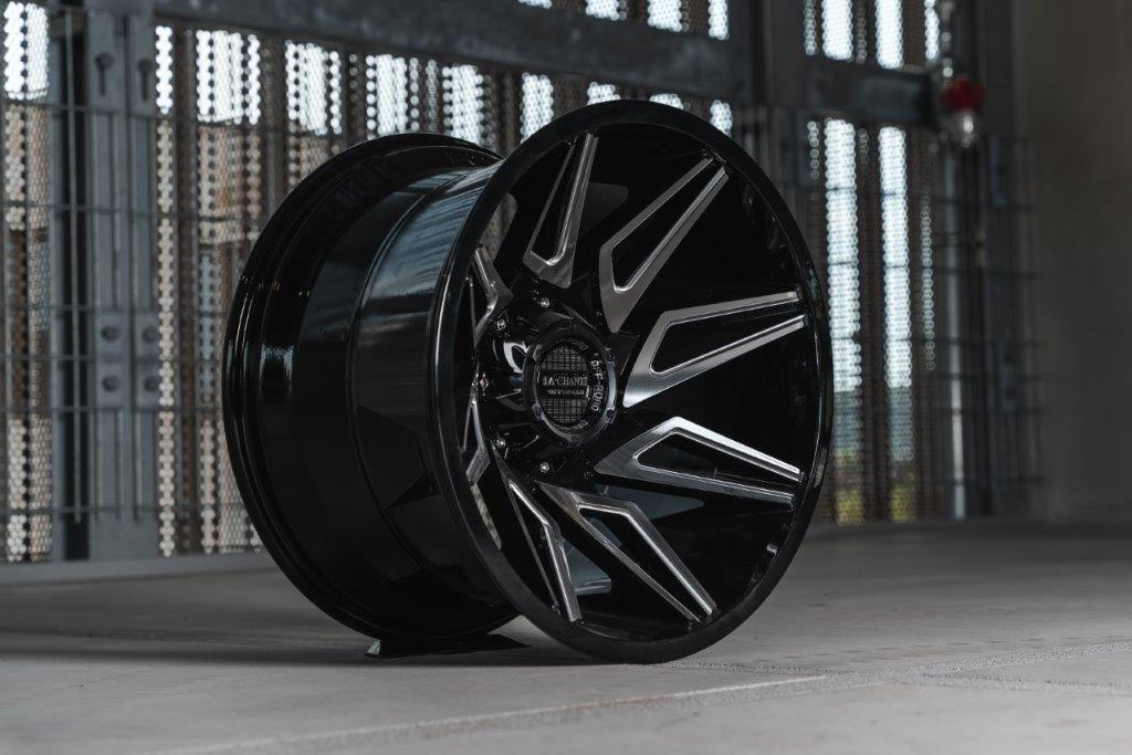 La Chanti LC-OF11 20" 12J ET-44 6x135/6x139,7 Gloss Black Red - obrazek 4