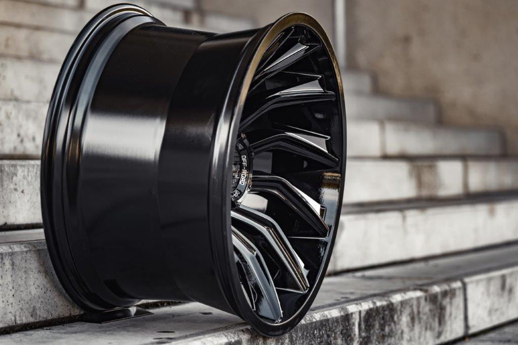 La Chanti LC-OF12 20" 12J ET-25 5x139,7 Gloss Black Milled - obrazek 5