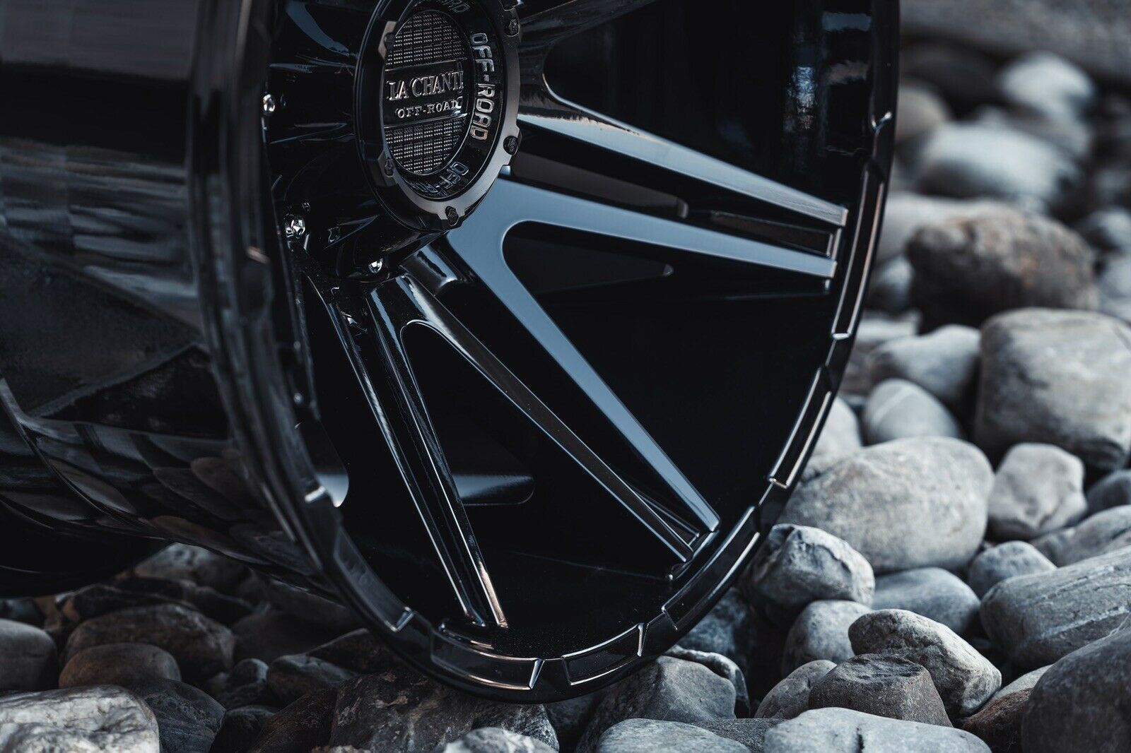 La Chanti LC-OF19 20" 12J ET-25 5x127/5x139,7 Gloss Black - obrazek 4