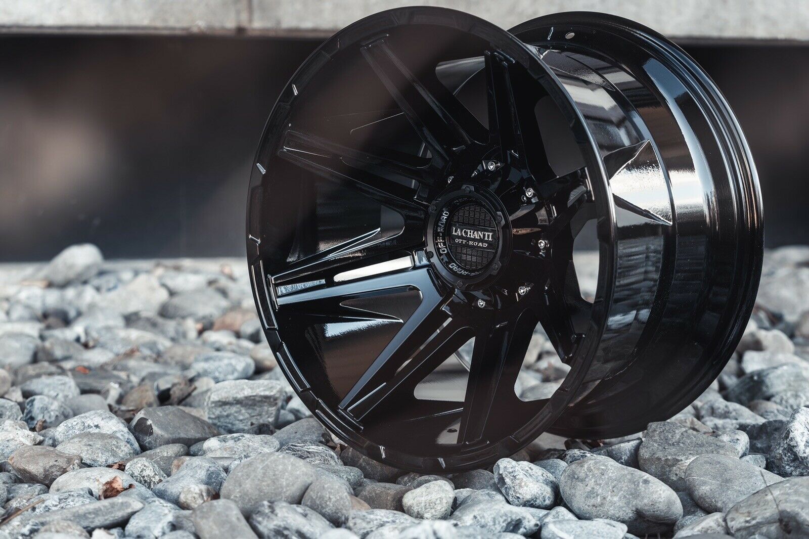 La Chanti LC-OF19 20" 12J ET-25 6x135/6x139,7 Gloss Black - obrazek 3