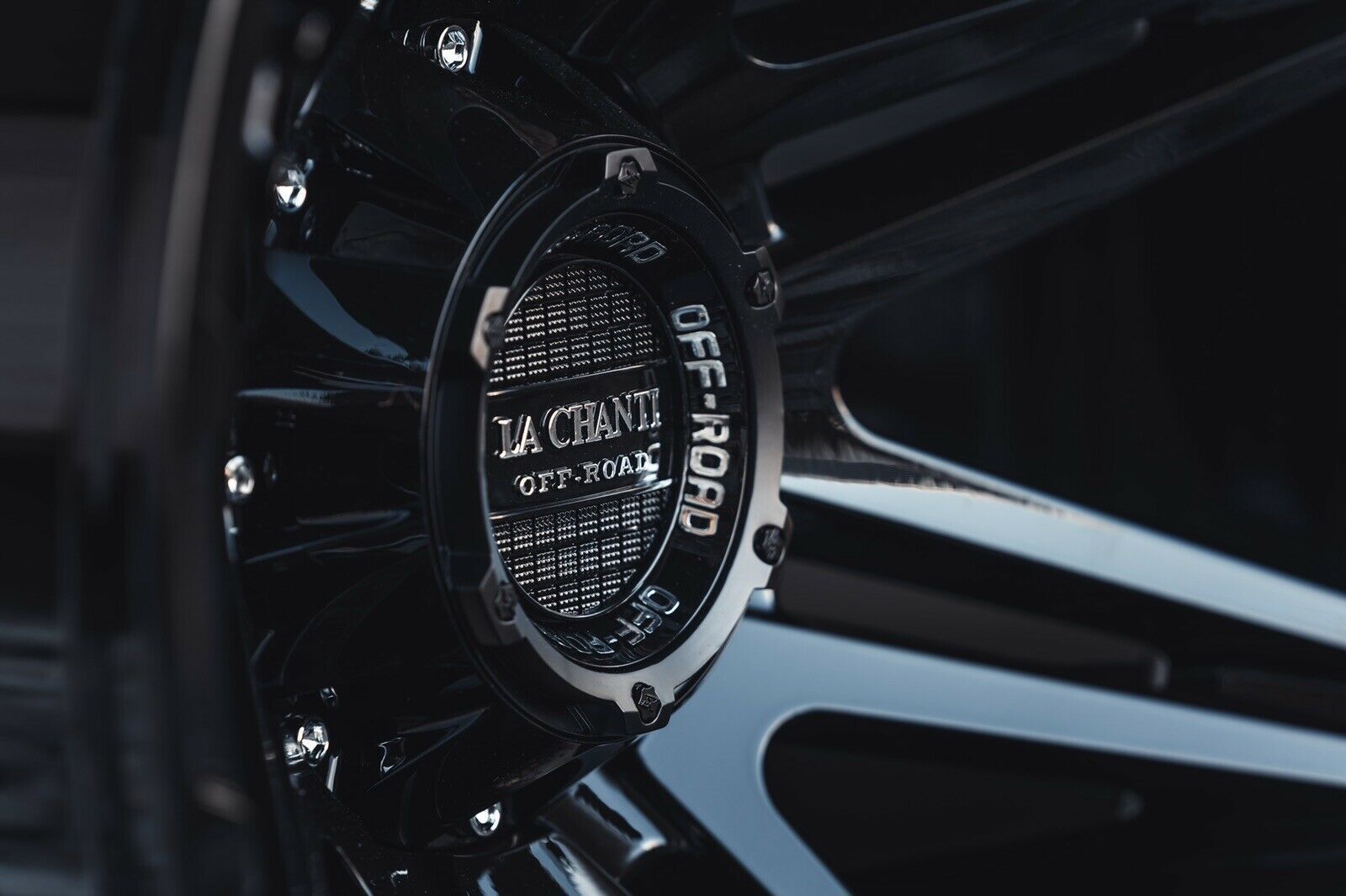 La Chanti LC-OF19 20" 12J ET-25 6x135/6x139,7 Gloss Black - obrazek 5