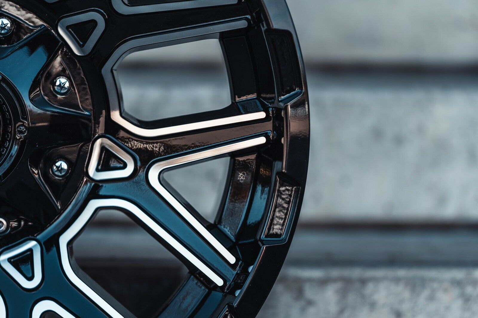 La Chanti LC-OF2 20" 10J ET-12 6x135/6x139,7 Gloss Black Machine Face - obrazek 7