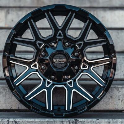 La Chanti LC-OF2 20" 10J ET-19 5x114,3/5x139,7 Gloss Black Machine Face