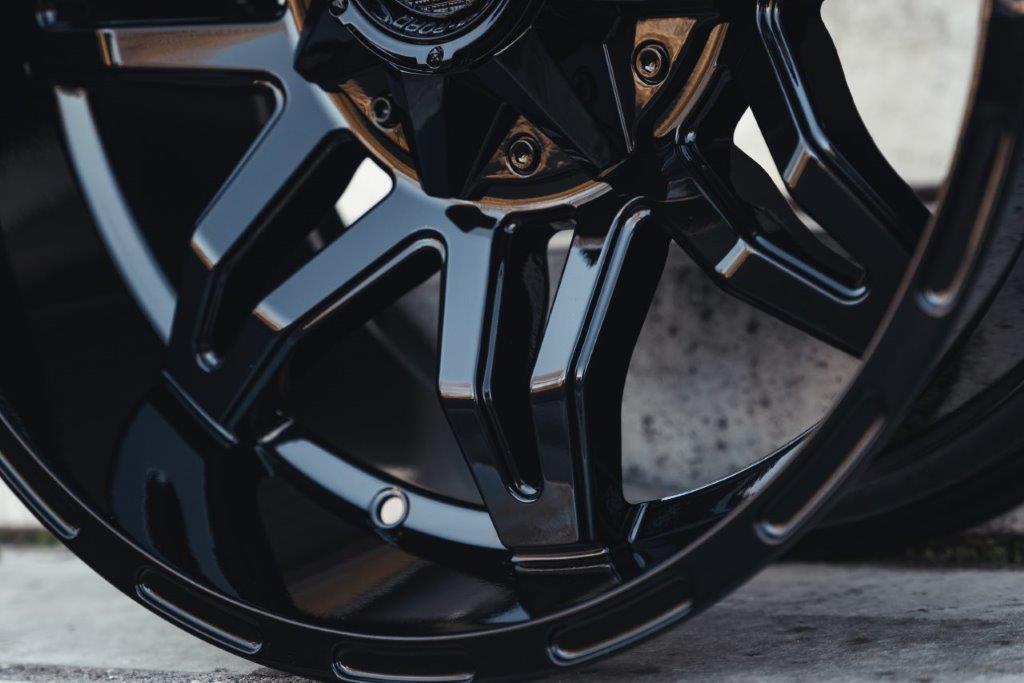 La Chanti LC-OF3 20" 10J ET-12 6x135/6x139,7 Gloss Black - obrazek 7