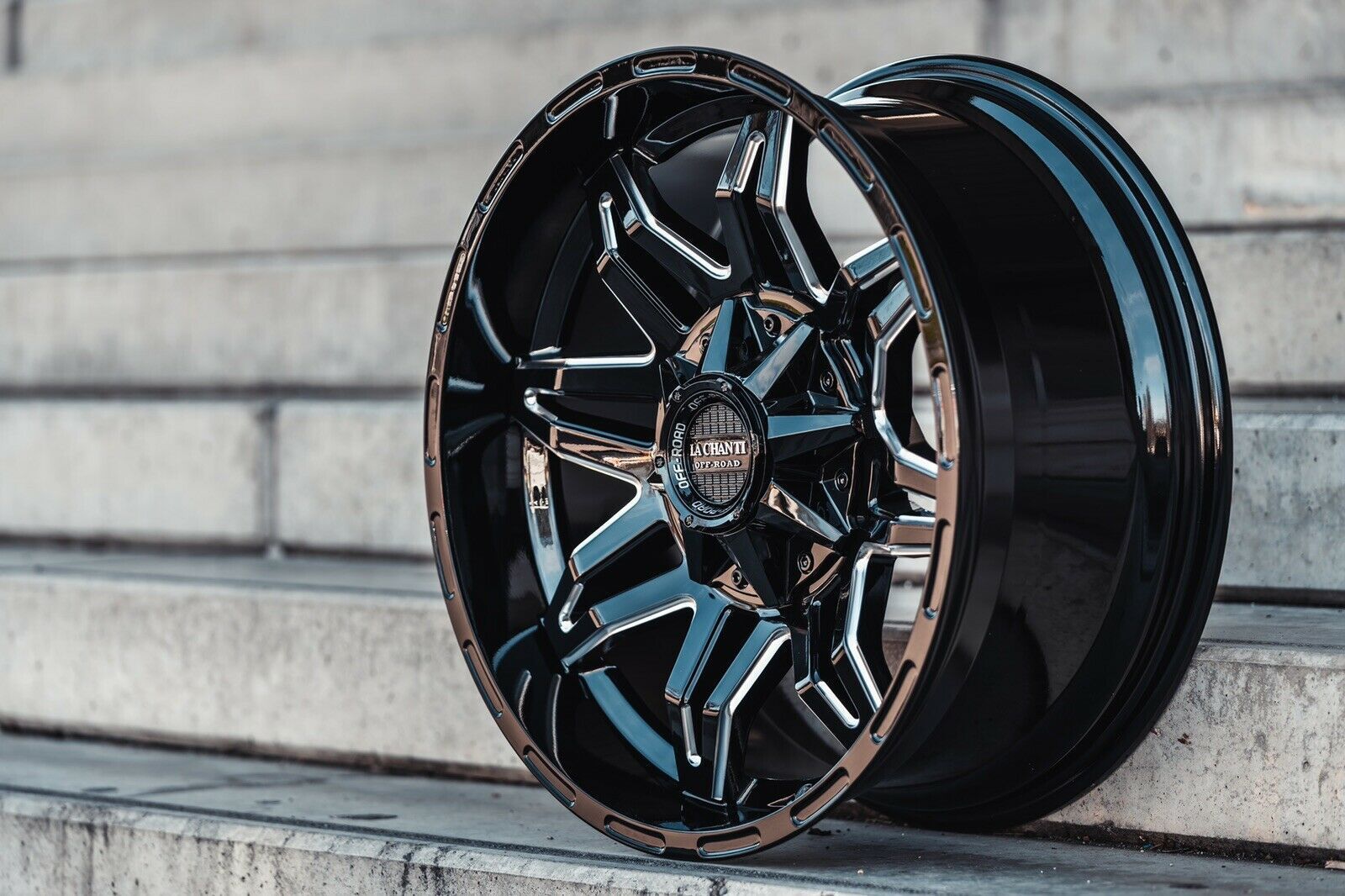 La Chanti LC-OF3 20" 9J ET0 6x135/6x139,7 Gloss Black Milled Spockes - obrazek 3