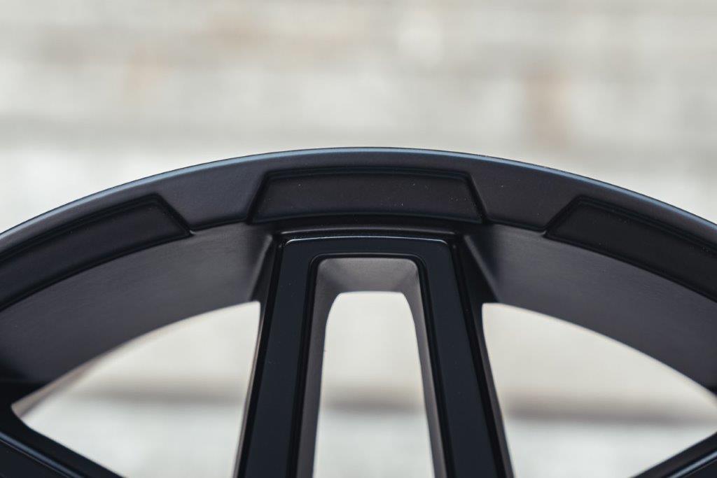 La Chanti LC-OF4 20" 10J ET-12 6x135/6x139,7 Matt Black - obrazek 8