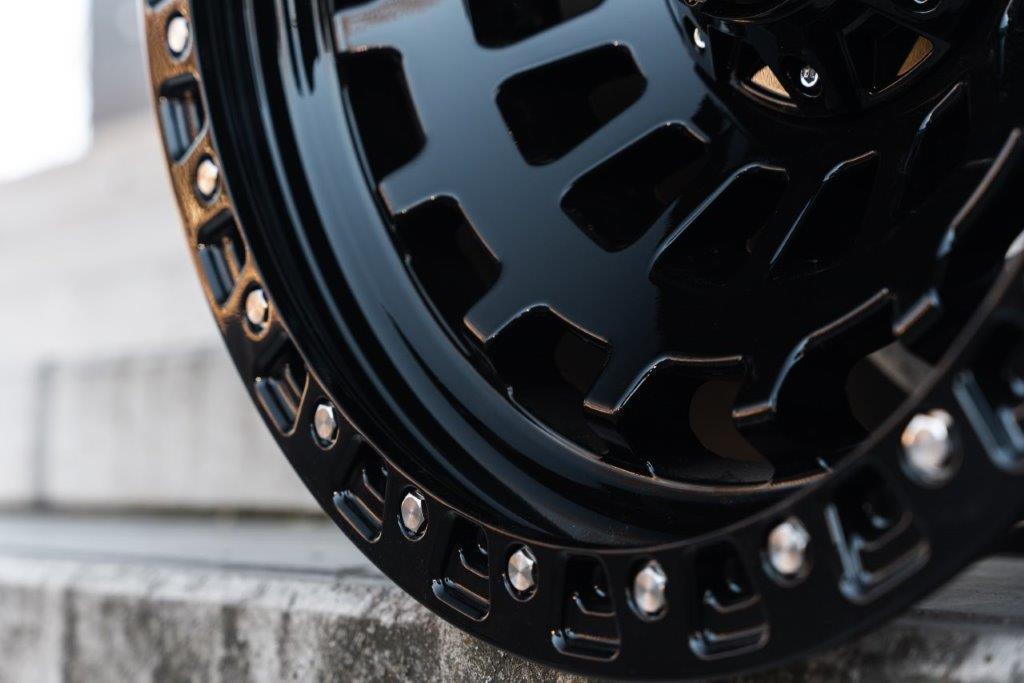 La Chanti LC-OF6 20" 10J ET-25 5x127/5x139,7 Gloss Black with Black Ring - obrazek 5