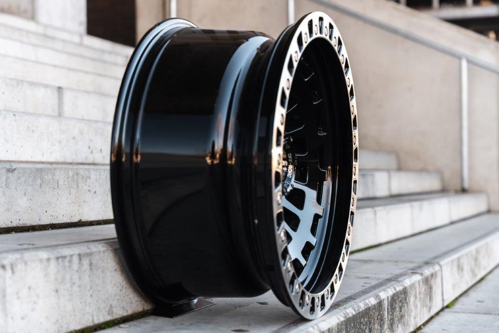 La Chanti LC-OF6 20" 10J ET-25 6x135/6x139,7 Gloss Black with Polished Ring - obrazek 5