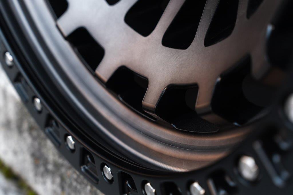 La Chanti LC-OF6 20" 10J ET-25 6x135/6x139,7 Matt Black with Bronze Face - obrazek 10