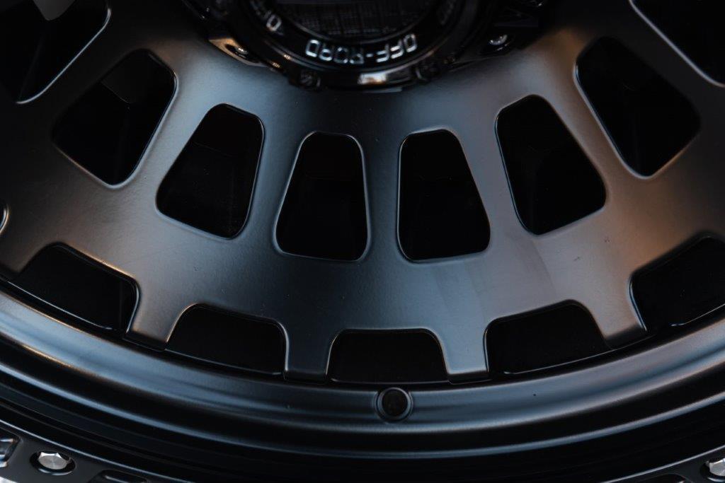 La Chanti LC-OF6 20" 12J ET-25 5x127/5x139,7 Matt Black with Black Ring - obrazek 10