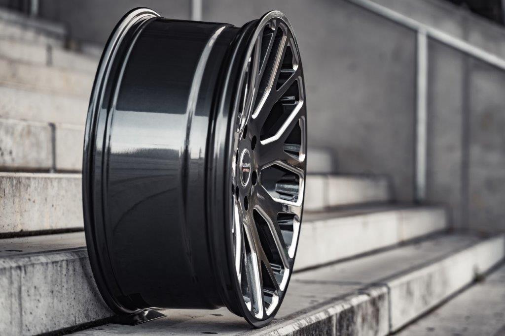 La Chanti LC-OF8 22" 9,5J ET12 6x139,7 Gloss Graphite Milled - obrazek 6