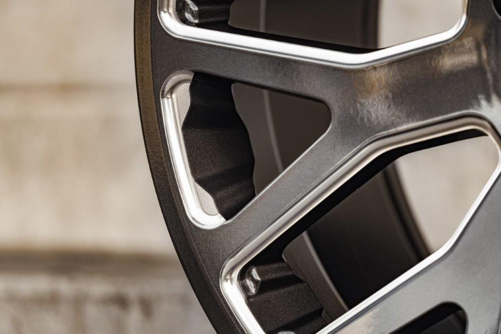 La Chanti LC-OF8 22" 9,5J ET12 6x139,7 Gloss Graphite Milled - obrazek 7