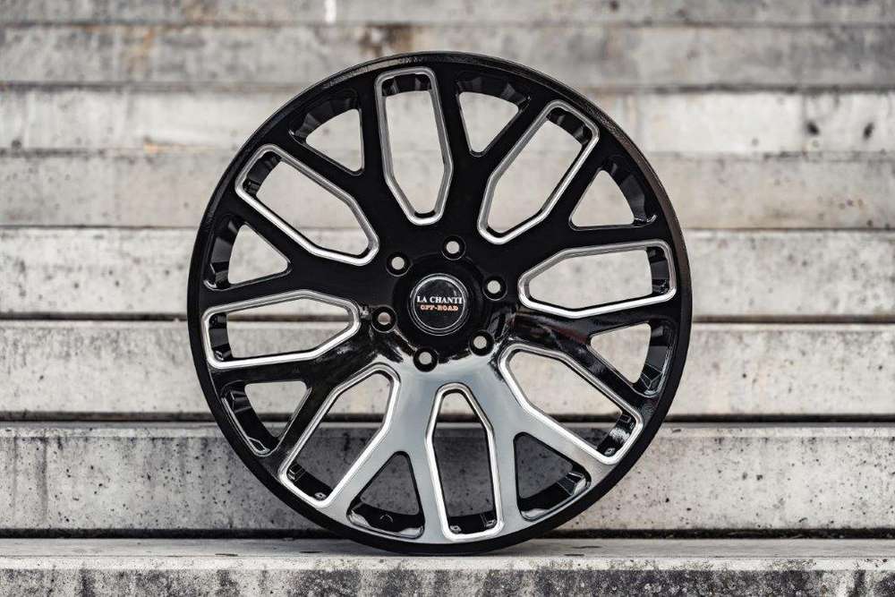 La Chanti LC-OF8 22" 9,5J ET32 6x135 Gloss Black Milled