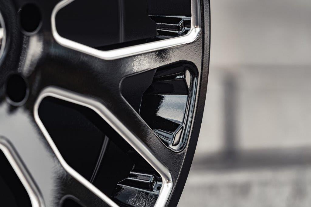 La Chanti LC-OF8 22" 9,5J ET32 6x135 Gloss Black Milled - obrazek 7