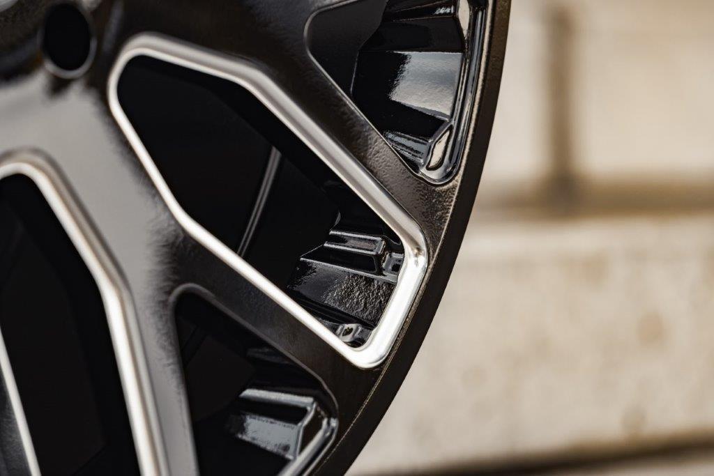 La Chanti LC-OF8 22" 9,5J ET32 6x135 Gloss Black Milled - obrazek 8