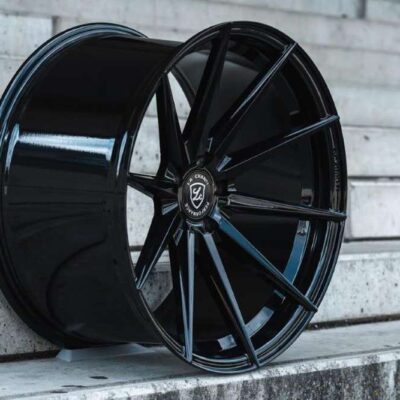 La Chanti LC-P10 20" 9J ET35 + 10J ET45 5x114,3 Glossy Black