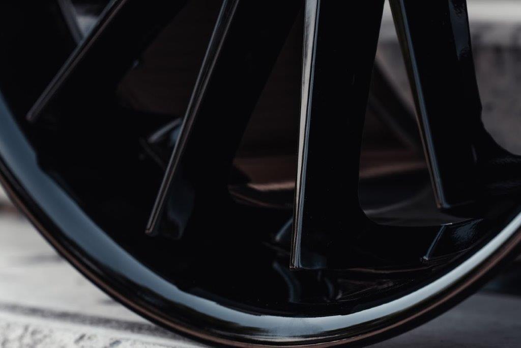 La Chanti LC-P12 20" 9J ET35 + 10,5J ET42 5x112 Glossy Black - obrazek 7