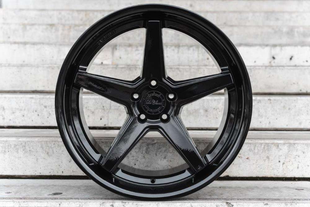 La Chanti LC-P13 20" 10,5J ET28/ET40 5x120 Glossy Black