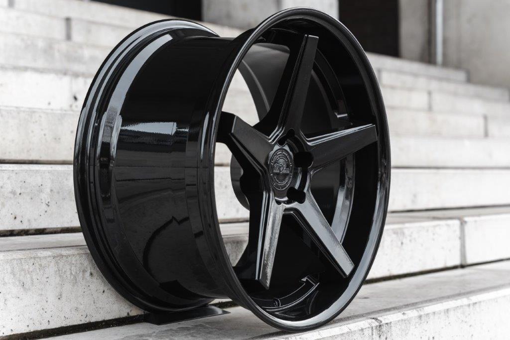 La Chanti LC-P13 20" 9J ET23/ET35 + 10,5J ET28/ET40 5x112 Glossy Black - obrazek 4