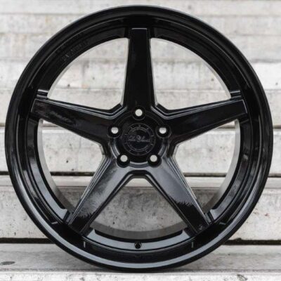La Chanti LC-P13 20" 9J ET23/ET35 + 10,5J ET28/ET40 5x114,3 Glossy Black