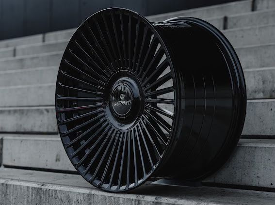 La Chanti LC-P19 21" 9J ET32 + 10,5J ET42 5x114,3 Glossy Black - obrazek 2