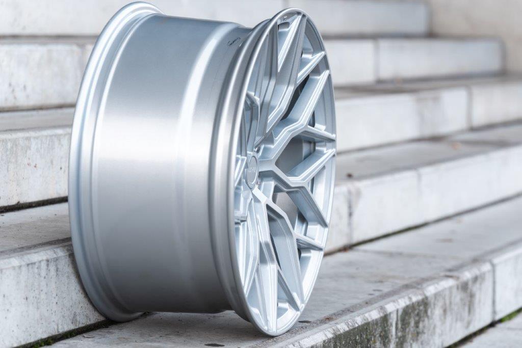 La Chanti LC-P2 20" 10J ET45 + 11J ET42 5x112 Silver Machined - obrazek 4