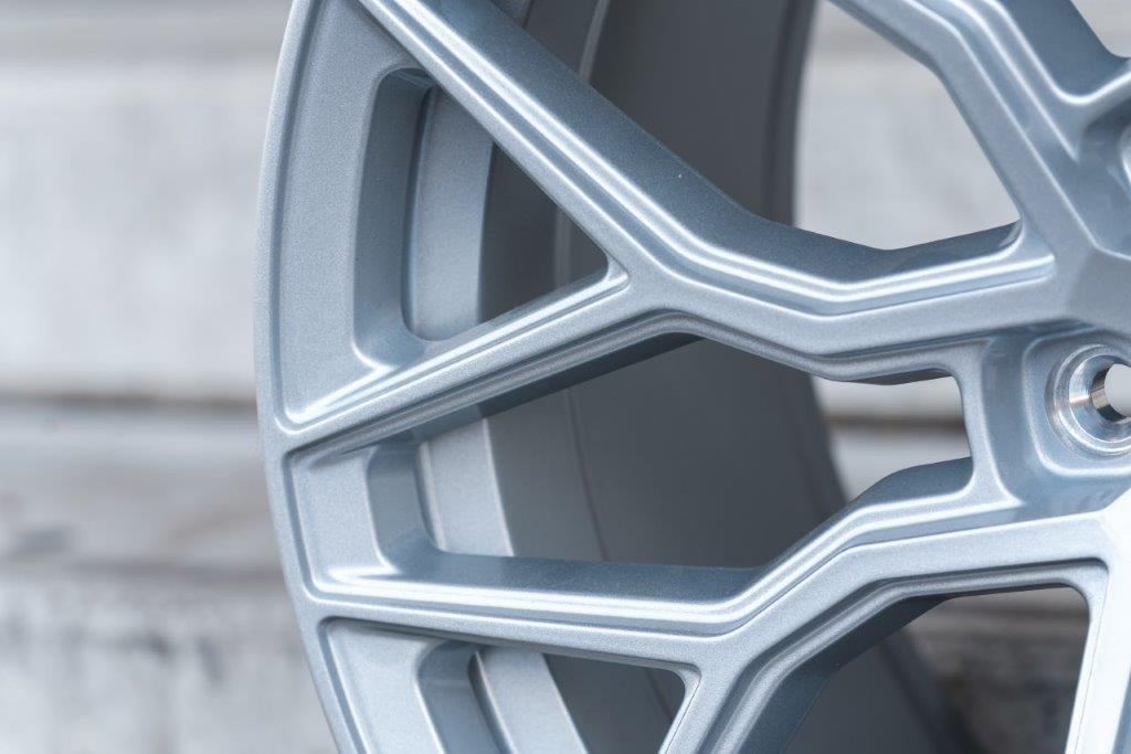 La Chanti LC-P2 20" 10J ET45 + 11J ET42 5x112 Silver Machined - obrazek 7