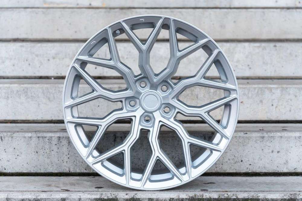 La Chanti LC-P2 20" 9J ET35 + 10J ET45 5x114,3 Silver Machined