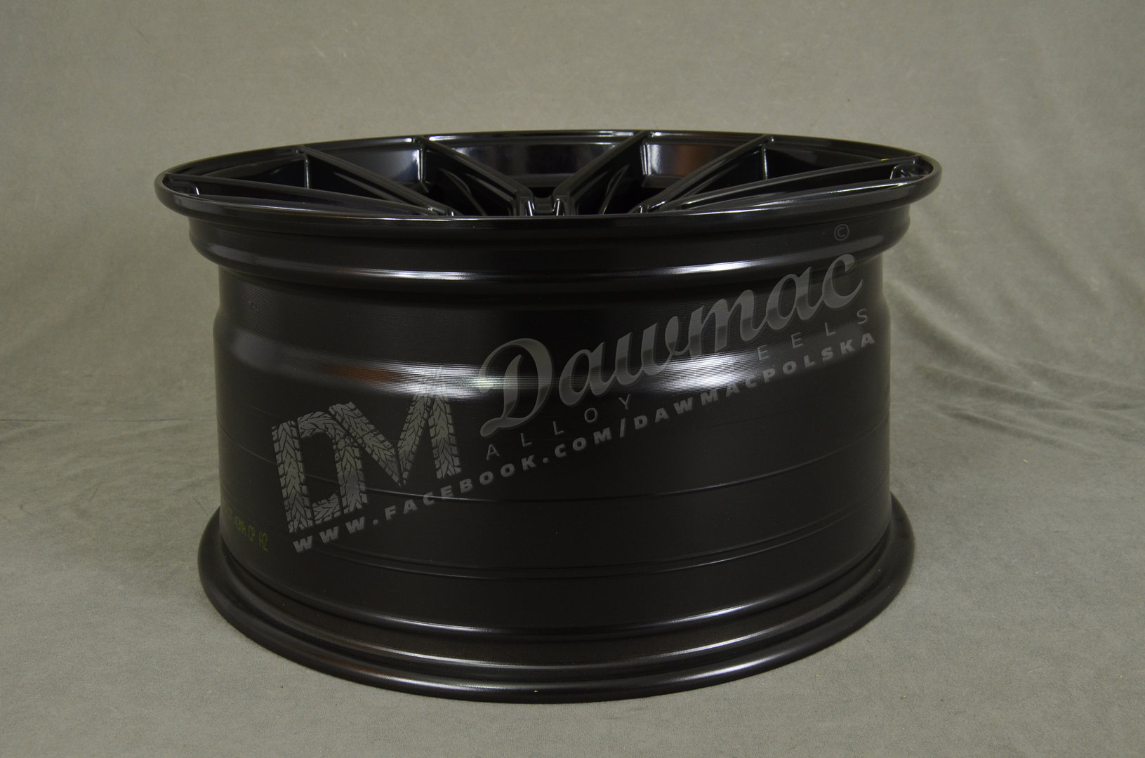 La Chanti LC-P3 20" 10J ET28/ET45 5x112 Glossy Black - obrazek 6