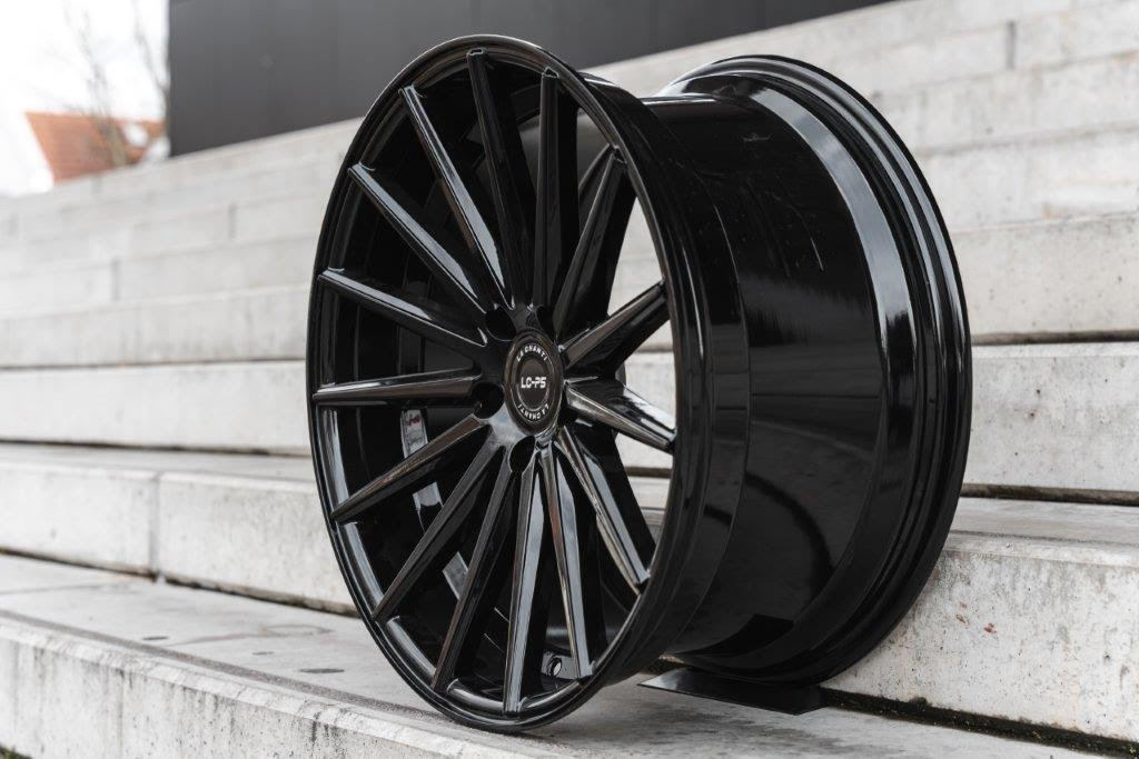 La Chanti LC-P5 19" 8,5J ET45 + 9,5J ET40 5x112 Glossy Black - obrazek 3