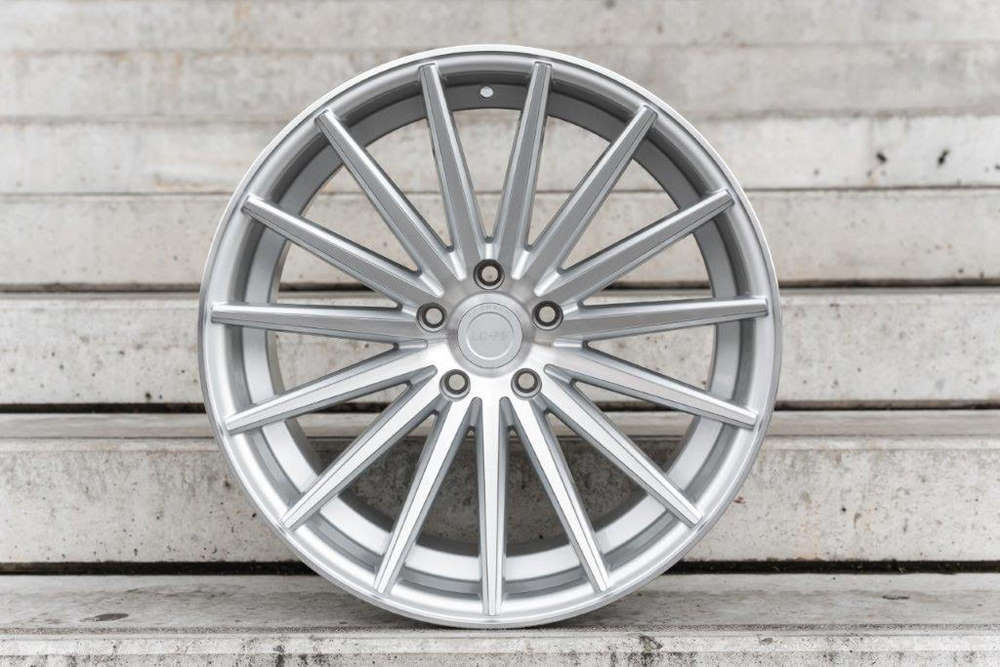 La Chanti LC-P5 19" 8,5J ET45 + 9,5J ET40 5x120 Silver Machined