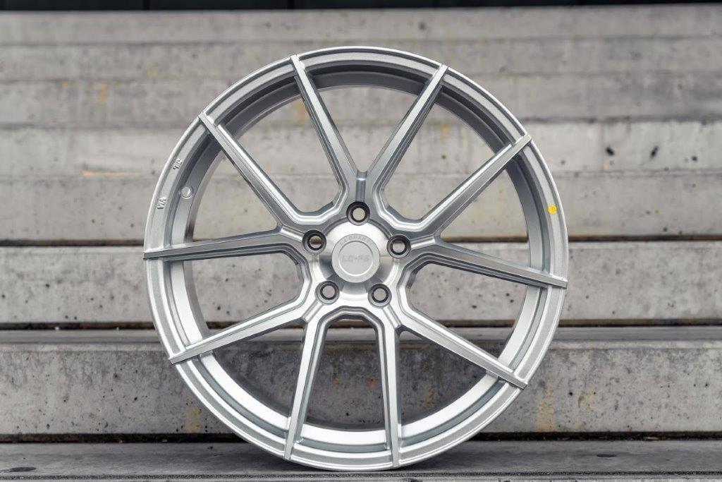La Chanti LC-P6 19" 8,5J ET35 + 9,5J ET35 5x114,3 Silver Machined - obrazek 2