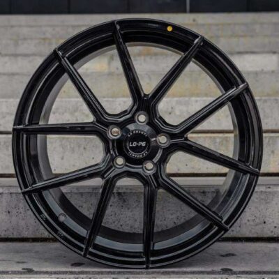La Chanti LC-P6 19" 8,5J ET45 + 9,5J ET45 5x112 Glossy Black
