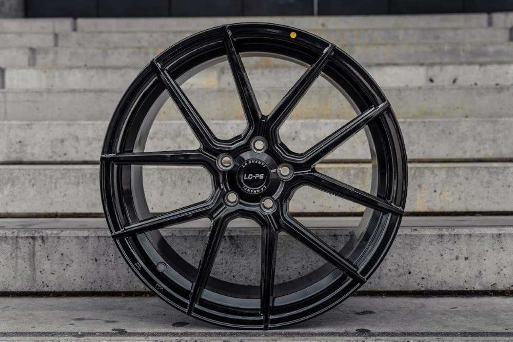 La Chanti LC-P6 19" 8,5J ET45 + 9,5J ET45 5x112 Glossy Black