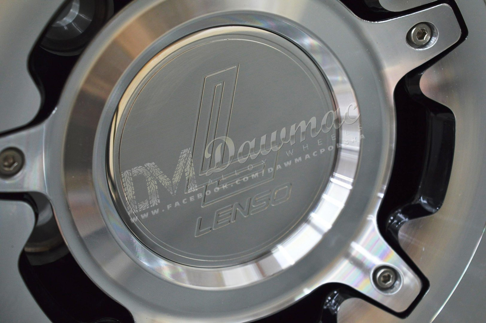 Lenso Concerto 18" 8,5J ET35 6x114,3-6x139,7 Black Polished & Mirror Lip - obrazek 3