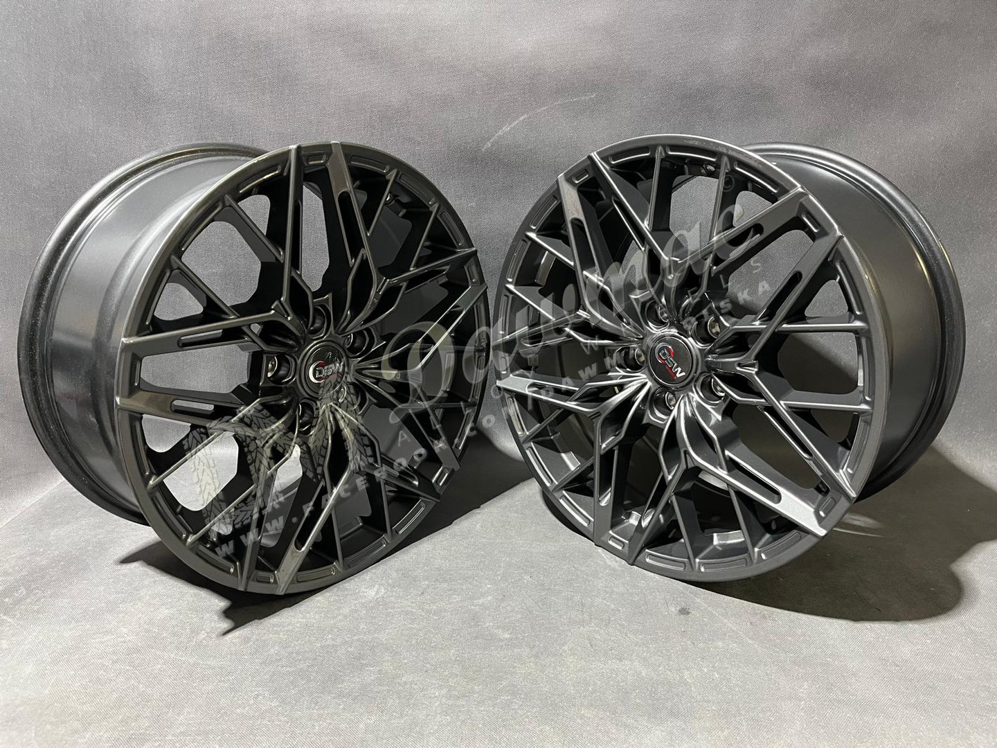 MESO 19" 8,5J ET33 + 9,5J ET37 5x120 Gunmetal - obrazek 3
